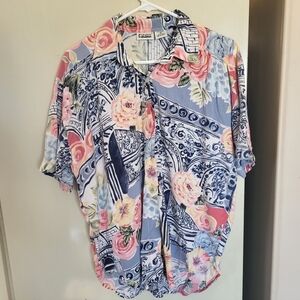 Vintage 90s Capacity short sleeve floral button down top